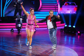 Bei let's dance 2021 liegt liebe in der luft! Fisbdz50g 4zrm