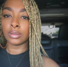 They say beauty is only skin deep.. I beg to differ The soul glow shines  bright, inside-out. Beauty runs deep, beyond the surface ✨