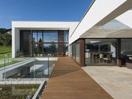 Einfamilienhaus Hanghaus Rothis Modern Edelstahlpool Luxushaus Mit Pool Luxushaus Im Hang Designhaus Villa Luxushaus Haus Einfamilienhaus