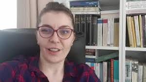 Oana David prezintă „Între două fronturi”