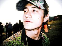 Peligrosamente tarde @rooklv3r