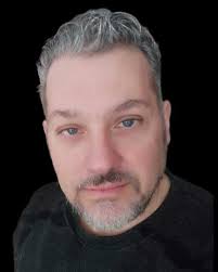 Meet Daniel Narducci, playing the role of Fredrik Egerman in Indianapolis  Opera's production of 𝘈 𝘓𝘪𝘵𝘵𝘭𝘦 𝘕𝘪𝘨𝘩𝘵 𝘔𝘶𝘴𝘪𝘤! 🎭 ⠀ Daniel  Narducci has appeared across the globe