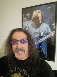 Who are some influential bass players?