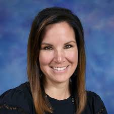 Laura Starrett's Instagram, Twitter & Facebook