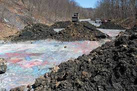 Pennsylvania S Abandoned Graffiti Highway In Centralia Ghost Town Is Permanently Shut Down Daily Mail Online