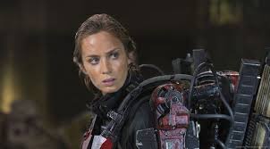 A soldier fighting aliens gets to relive the same day over and over again. Emily Blunt Hofft Immer Noch Auf Edge Of Tomorrow 2