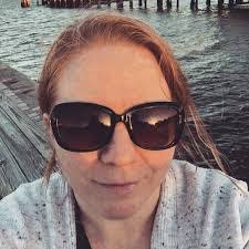 Carrie Mccauley's Instagram, Twitter & Facebook