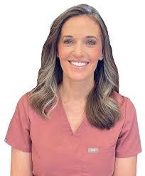 Caroline Dees's Instagram, Twitter & Facebook