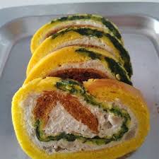 Roule Aperitif Tricolore Au Fromage Recette De Roule Aperitif Tricolore Au Fromage Marmiton En 2020 Roule Aperitif Recette Roule Noel Recette Aperitif