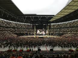 With that one punch he secured his place in british boxing. File Adele Live 2017 Inside Wembley Stadium During The Performance Of Make You Feel My Love London Night 1 Jpg Wikipedia