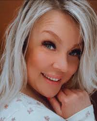 Superterassilla oli eilen aivan ihana tunnelma 💛🧡 kiitos! #tangomarkkinat  #tangokuninkaalliset #tangokuningas #tangoprinsessa #saskahelmikallio  #jukkahallikainen #jonnapirttijoki #rohkiastitangoille #superterassi  #helsinki #magnumlive #clarablomqvist ...