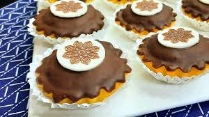 عشان العيد بكره يا عسى عيونكم الجميلة ما تذوق غير السعاده. Recette Oum Wailid Ù…Ø·Ø¨Ø® Ø§Ù… ÙˆÙ„ÙŠØ¯ Ø­Ù„ÙˆØ© Ø¬Ø§ÙØ© Ù…Ø­Ø´ÙŠØ© Ø¬ÙˆØ² Ø§Ù„Ù‡Ù†Ø¯ Ø¨ØºÙ„Ø§ØµØ§Ø¬ Ùˆ ØªØ²ÙŠÙŠÙ† Ø¨Ø§Ù„Ø´ÙˆÙƒÙˆÙ„Ø§ Ø³Ù‡Ù„ Ùˆ Ø¨Ø³ÙŠØ· Ùˆ Ø§Ù„Ø¨Ù†Ø© Les Meilleurs Recettes De Oum Walid