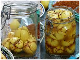 Zwei Agyptische Rezepte Fur Eingelegte Zitronen Salzzitronen Mit Safranersatz Farberdistel Und Schwarz Eingelegte Zitronen Agyptische Rezepte Salzzitronen