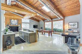 Featuring 1 to 2 bedroom apartment floorplan options with rents priced from $1,433 to $2,084, your perfect new home is waiting for you. Briarbrook Apartment Homes Wheaton Il Apartments Com