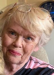 Janice Newhouse's Instagram, Twitter & Facebook