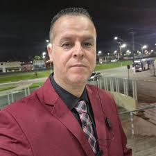 Daniele Lima (@danimedeirosl)