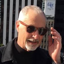 theartofthinkingclearly #confirmationbias #criticalthinking #booklovers