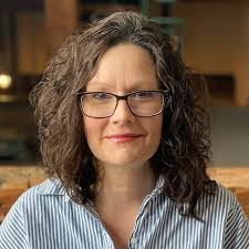 Karen Sheaffer's Instagram, Twitter & Facebook