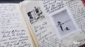 ¿quién traicionó a ana frank? Anne Frank Diary Quotes Family Biography
