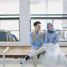 Referensi foto couple di pantai / gaya foto couple. Gaya Foto Couple Di Pantai Foto Candid Kekinian