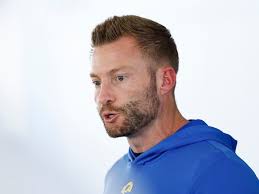 THE NIFTY BALLOON SHOW