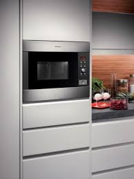 Mikrodalga fırın kullanırken, ısıtmak istediğiniz gıdanın hangi derecede ısınabileceğini bilmek çok önemlidir. Mikrodalga Firin Nedir Nasil Calisir