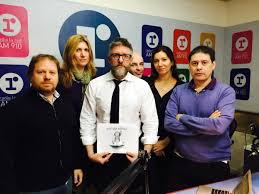 Noticias nacionales e internacionales, diversos programas sobre deportes y política. Luis Novaresio Auf Twitter En Radiolared Exigimos Niunamenos Mceciliabazan Rosariobigozzi Alexispuig Cburgueno Elcocoramon Http T Co X9796u5wph