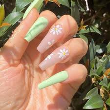 Green leaf coffin nails whether you've already booked your appointment with your regular nail salon or you've become a nail diy expert over the past year. 100 É´á´ÉªÊê± Ideas