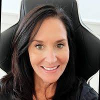 Ashley Core's Instagram, Twitter & Facebook