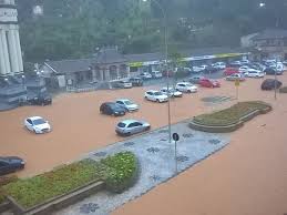 The city was originally called colônia itajahy. Brusque Sc Tem Alagamentos E Casa Interditada Apos Forte Chuva Radio Porto Feliz Am 1530 Em Noticias