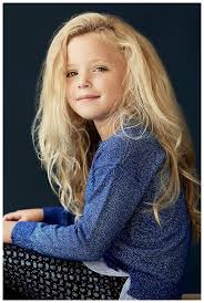 Cameron Seely S Wiki Age Height Parents Boyfriend Wealth Cameron seely is an actress, known for the greatest showman (2017), the jim gaffigan show (2015) and madam secretary (2014) in the cgi film version of dr.seuss' the grinch , she is the voice of cindy lou who. married biography