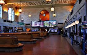 Union station, also known as new haven railroad station or simply new haven, is the main railroad passenger station in new haven, connecticu. New Haven Union Station Metro North Review Of New Haven Railroad Station New Haven Ct Tripadvisor