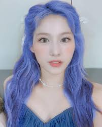 WE WANT BLUE HAIRED SANA!!!! 💙💙💙 📷...