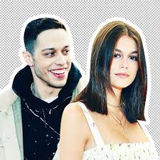 He was raised on staten island, new york, and is the son of amy (waters) and scott matthew davidson. Pete Davidson And Kaia Gerber Are They Dating