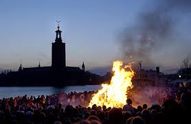 From the name of an eighth century german saint, walburg, with a feast day on may 1st; Valborg In Schweden Walpurgisfeuer Im April Norr Norr