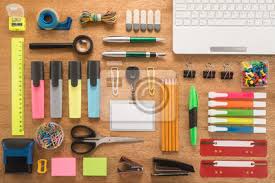 Obraz Szkolne materiały biurowe na biurku na wymiar • biuro, szkoła, z  powrotem • REDRO.pl