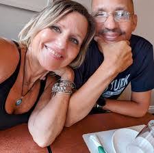 Sandra Oatman's Instagram, Twitter & Facebook