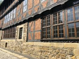 Errichtet wurde es 1692/93 von dem kaufmann und stadthauptmann hans siemens. Goslar Herz Des Harzes Alt Und Modern Einfachraus Eu