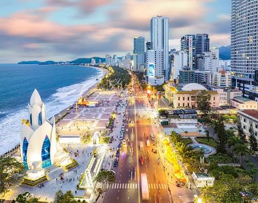 Thuê Xe Hợp Đồng Vĩnh Long Đi Nha Trang 16-29 Chỗ | Bình Minh