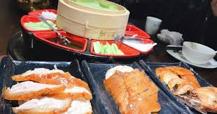 One Of My Favorite Chinese Dish Is Peking Duck There Is A Restaurant Call羲和雅苑 Xiheyayuan In Hong Kong Which Can Cost T Peking Duck Chinese Dishes Spicy Dishes