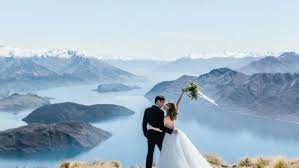 Nov 10, 2020 · dengan latar belakang perbukitan hijau dan permukaan air telaga yang tenang, tempat wisata di lembang ini menjadi salah satu tujuan lokasi foto prewedding favorit, lho. Mau Prewedding Di Gunung Perhatikan Tips Berikut Ini Agar Kamu Tetap Aman Wedding Market
