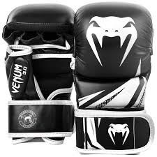 Amazon Com Venum Mma Challenger 7oz Sparring And Grappling