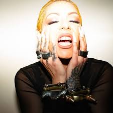 Annie Angell (@therobotqueen) • Instagram photos and videos