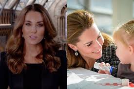 Księżna kate razem z księciem williamem wybrała się do szkocji, gdzie po raz pierwszy odwiedzili miasto dundee. Ksiezna Kate Promienieje Na Najnowszym Nagraniu Widac Ciazowe Kraglosci