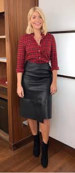 Pin By Vreneli Banks On Work Wear Fashion Leather Skirt Feminine Dress