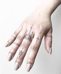 Một hình xăm nốt nhạc nhỏ trên cổ tay là một sự lựa chọn hoàn hảo cho những ai yêu âm nhạc. 129 Hinh XÄƒm Mini Nhá» Ä'áº¹p Nháº¥t áº¥n TÆ°á»£ng Dá»… ThÆ°Æ¡ng Cho Nam Ná»¯
