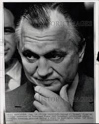 1971 Press Photo Former U.S. Interior Secretary Walter Hickel in Washington 