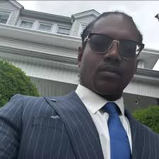 Battle Rapper Throws Up During Performance