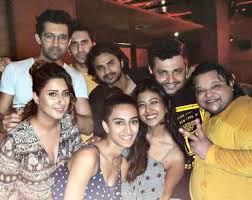 Kuch rang pyar ke aise bhi (transl. Kuch Rang Pyar Ke Aise Bhi Actress Erica Fernandez Aka Sonakshi Reunites With Her Kuch Rang Pyar Ke Aise Bhi Co Stars After A Long Time