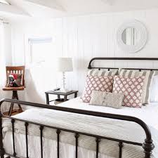 32.205 l x 18.346 w x 41.772 h 49 Decorating Ideas For Farmhouse Style Bedrooms